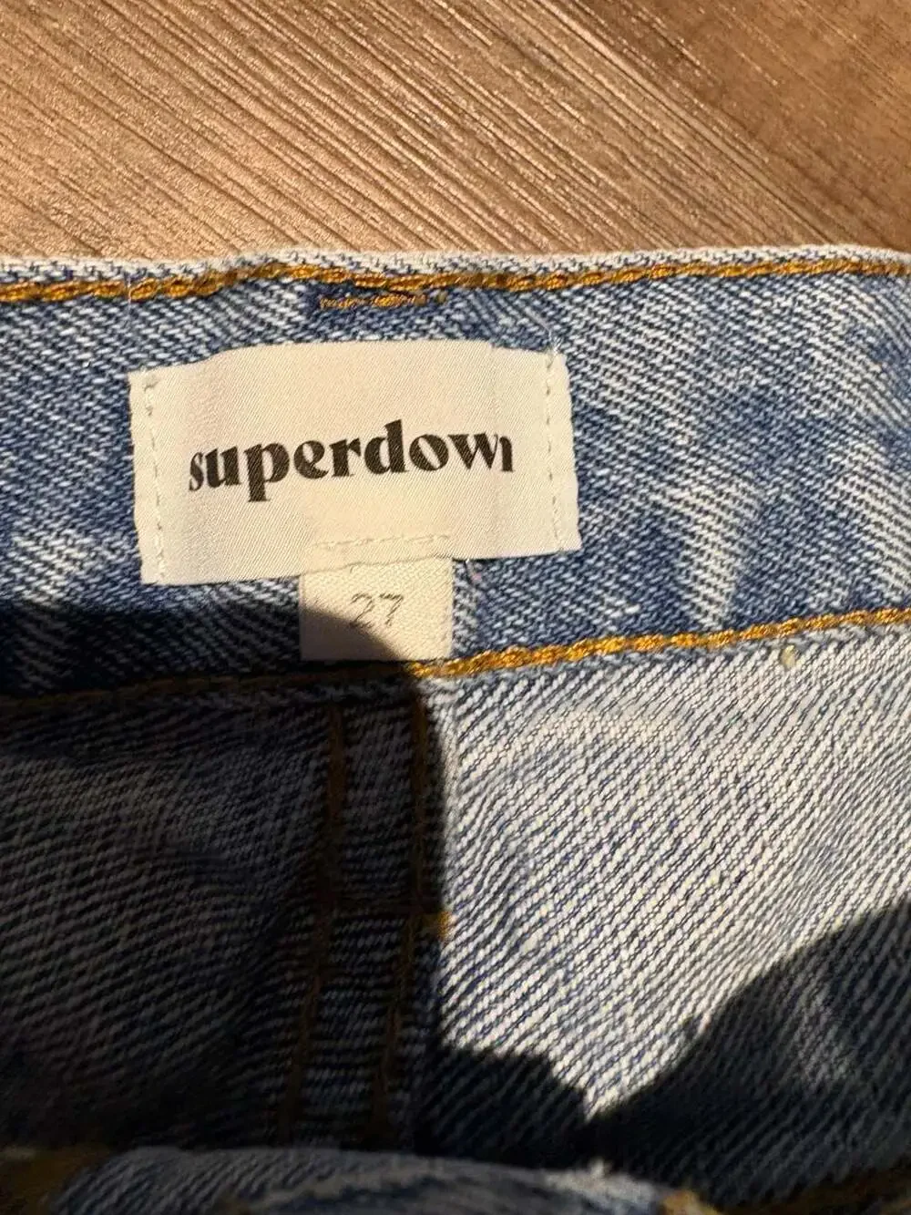 superdown Leah Denim Short in Medium Denim Wash